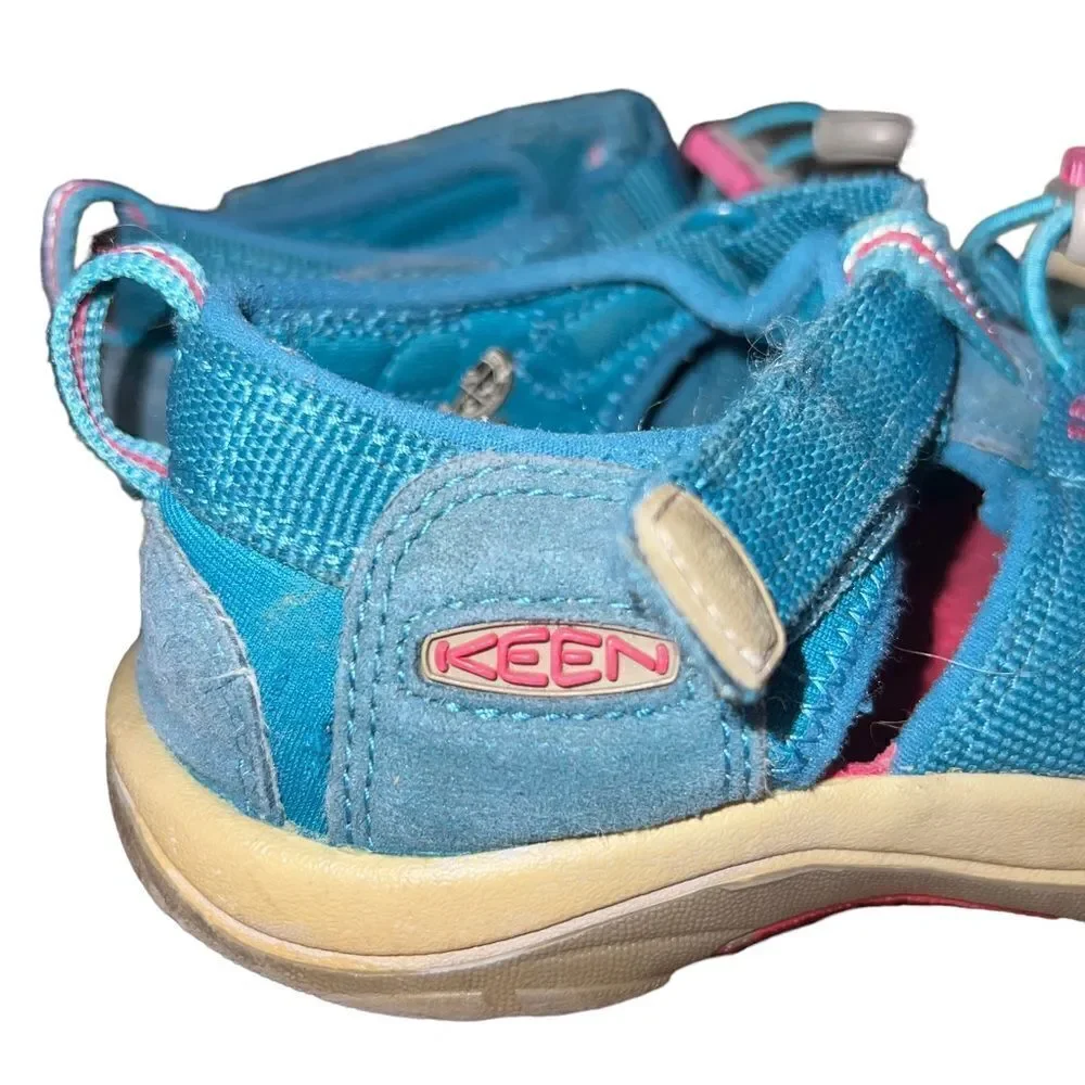 Keen youth‎ hiking and water sandals size 2